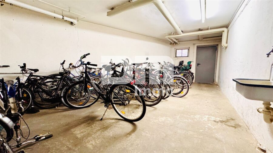 (R)eserviert! Kompakte Zweizimmerwohnung mit Balkon, Keller ruhig gelegen - Fahrradkeller